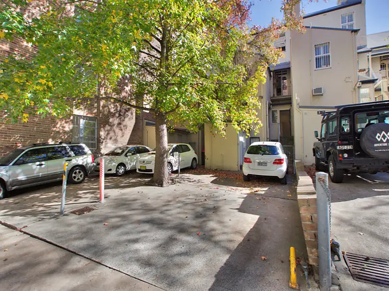 354 Victoria Street, Darlinghurst Sold by Bradfield Badgerfox - image 1