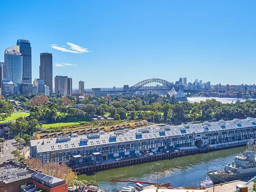 2004/73 Victoria Street, Potts Point Sold by Bradfield Badgerfox