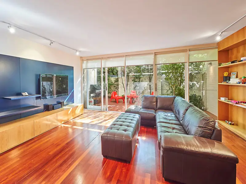 5/17 Albert Street, Edgecliff Sold by Bradfield Badgerfox - image 1