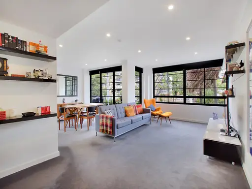 9/107 Darling Point Road, Darling Point Sold by Bradfield Badgerfox