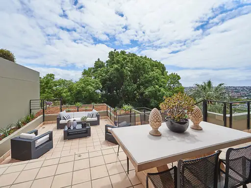 8/6-8 Birriga Road, Bellevue Hill Sold by Bradfield Badgerfox