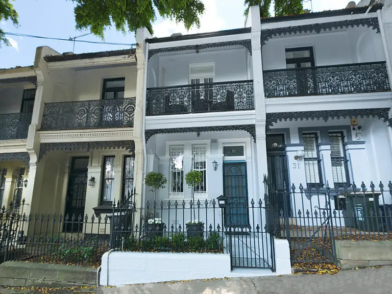 33 Selwyn Street, Paddington Sold by Bradfield Badgerfox - image 1
