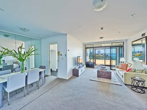 1001/170 Ocean Street, Edgecliff Sold by Bradfield Badgerfox