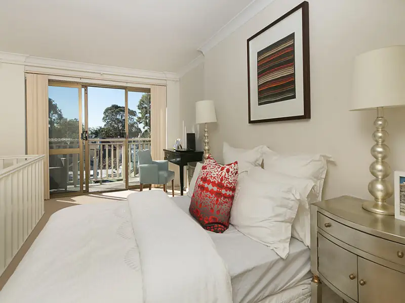 24 Victoria Street, Paddington Sold by Bradfield Badgerfox - image 1