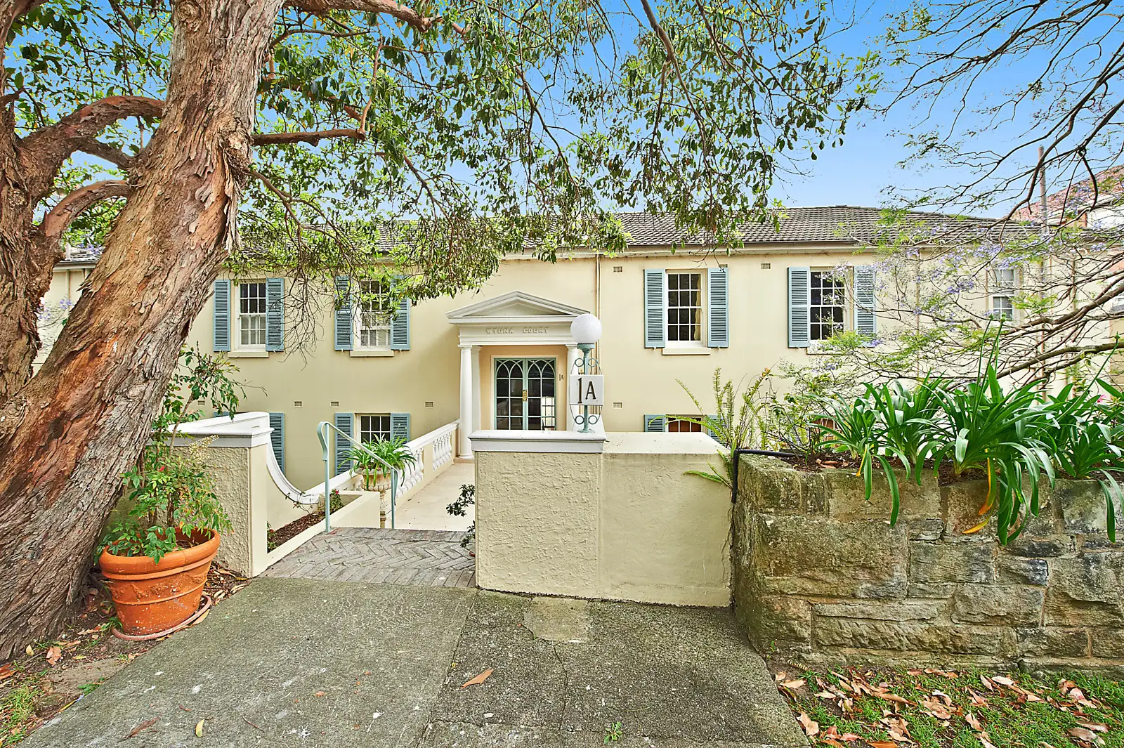 1/1A Wyuna Road, Point Piper Sold by Bradfield Badgerfox - image 1