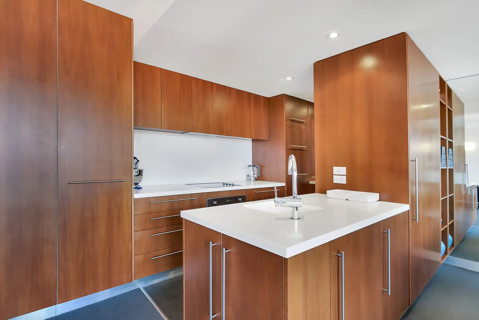 4/2-6 Clarke Street, Vaucluse Sold by Bradfield Badgerfox - image 1