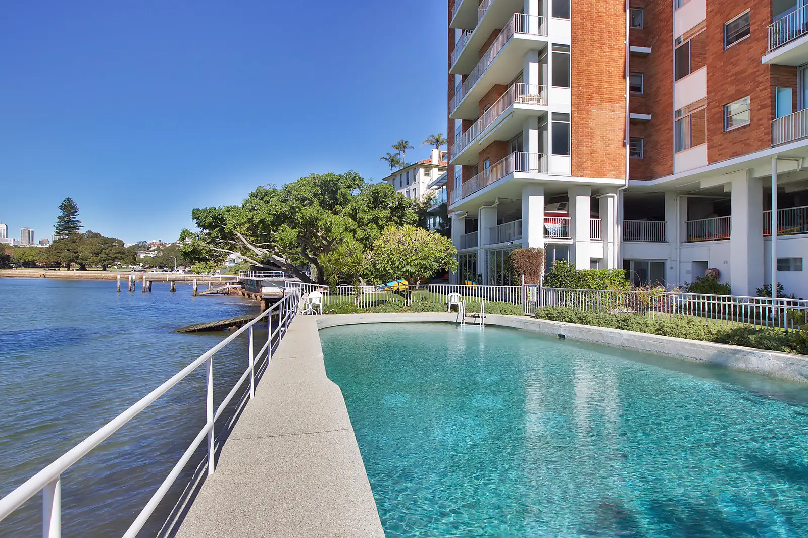 54/35A Sutherland Crescent, Darling Point Sold by Bradfield Badgerfox - image 1