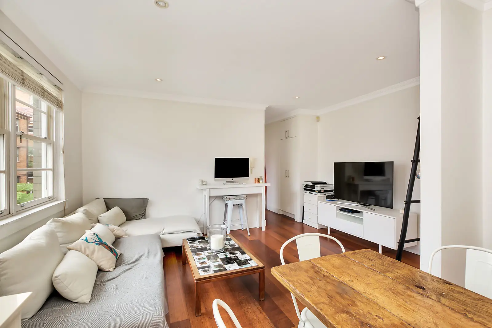 11/126 Francis Street, Bondi Beach Sold by Bradfield Badgerfox - image 1