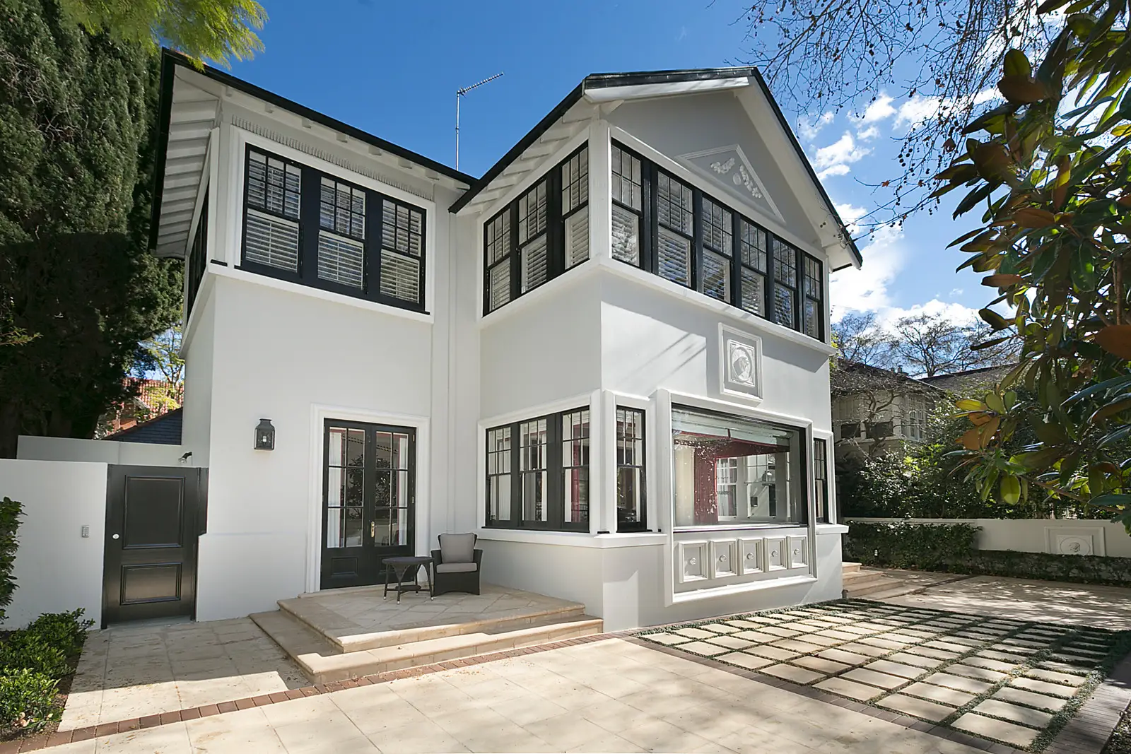 4 Rosemont Avenue, Woollahra Sold by Bradfield Badgerfox - image 1