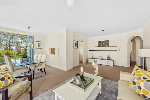 11/37 Paul Street, Bondi Junction Sold by Bradfield Badgerfox