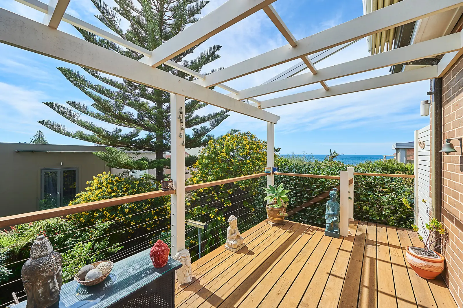 259 Military Road, Dover Heights Sold by Bradfield Badgerfox - image 1