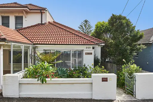 259 Military Road, Dover Heights Sold by Bradfield Badgerfox