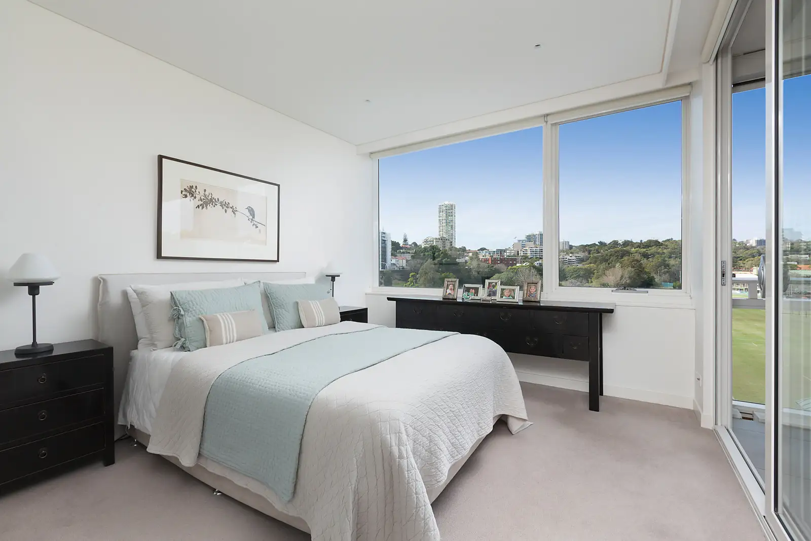 301/2 Neild Avenue, Rushcutters Bay Sold by Bradfield Badgerfox - image 1