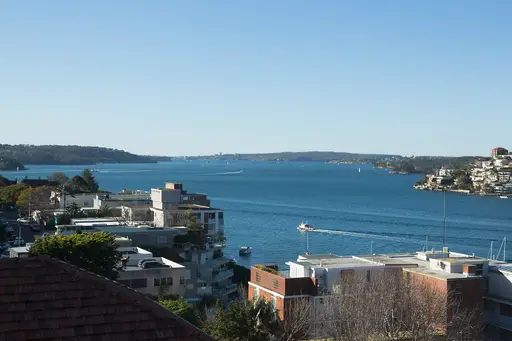 18/16-18 Eastbourne Road, Darling Point Sold by Bradfield Badgerfox