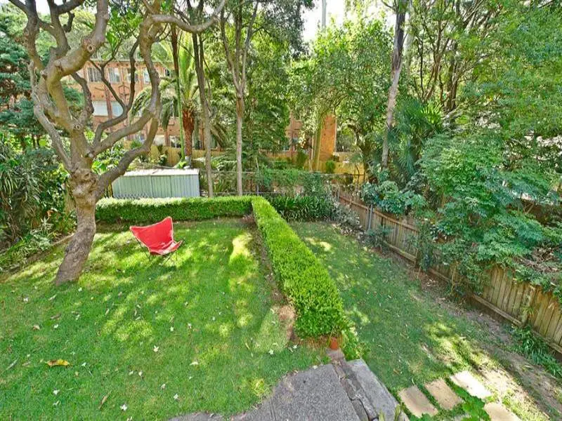 2/3 Bates Avenue, Paddington Sold by Bradfield Badgerfox - image 1