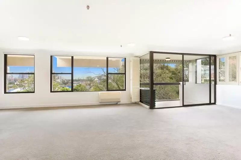 4/58-64 Darling Point Road, Darling Point Leased by Bradfield Badgerfox - image 1