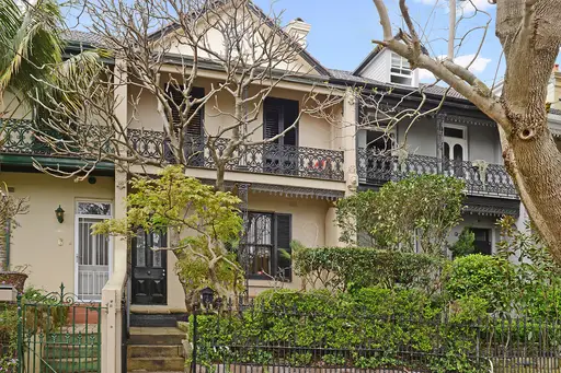 8 Glenview Street, Paddington Sold by Bradfield Badgerfox