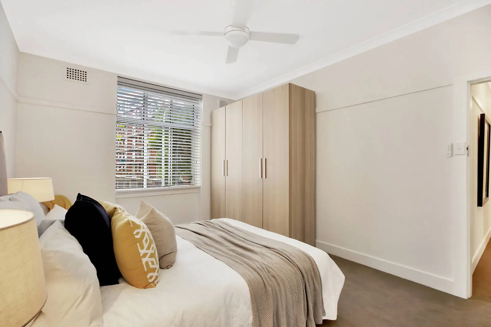 17/9 Wylde Street, Potts Point Sold by Bradfield Badgerfox - image 1