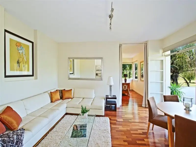 8/15 Manion Avenue, Rose Bay Sold by Bradfield Badgerfox - image 1