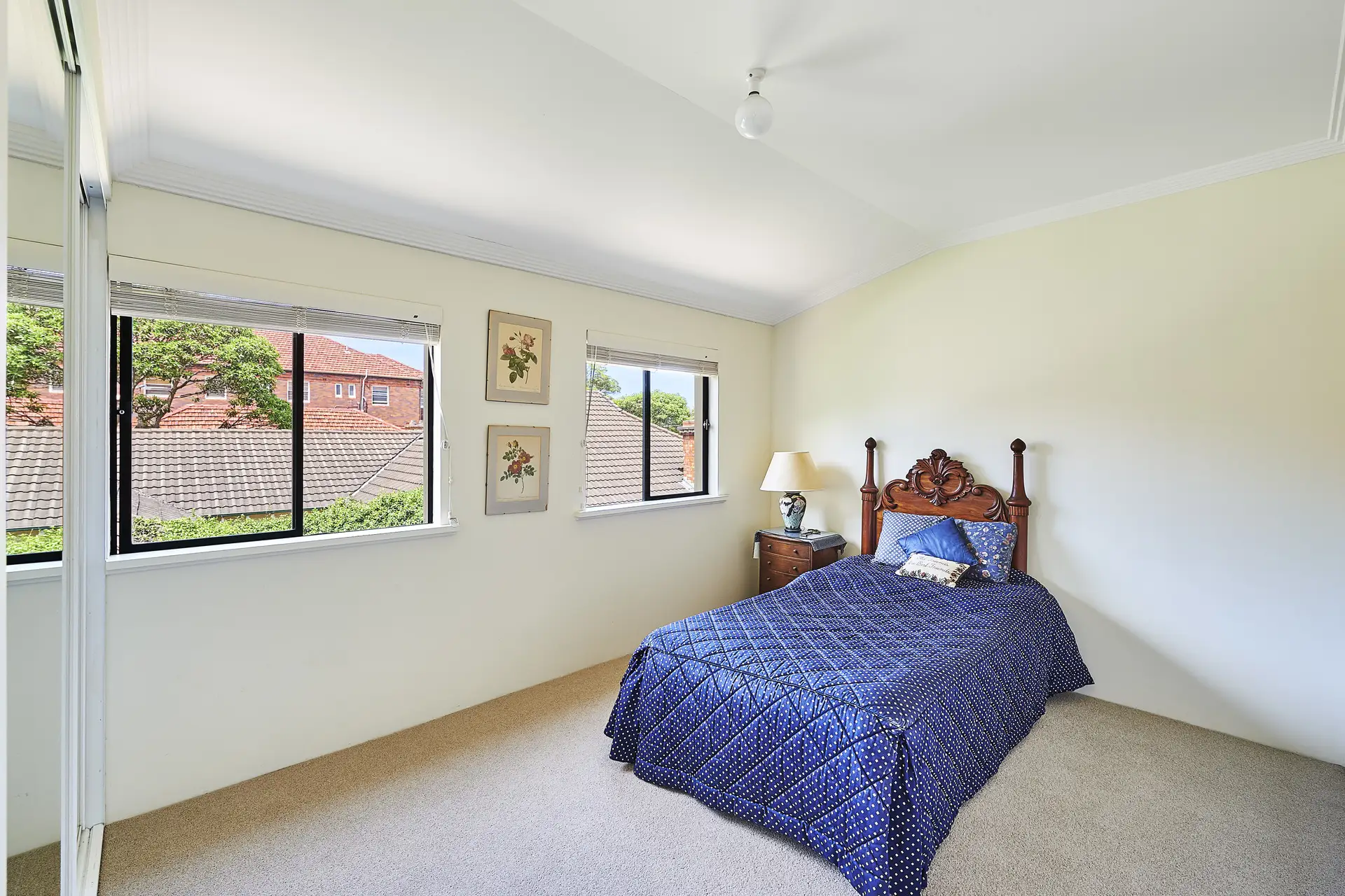 2/26 Dover Road, Rose Bay Sold by Bradfield Badgerfox - image 1