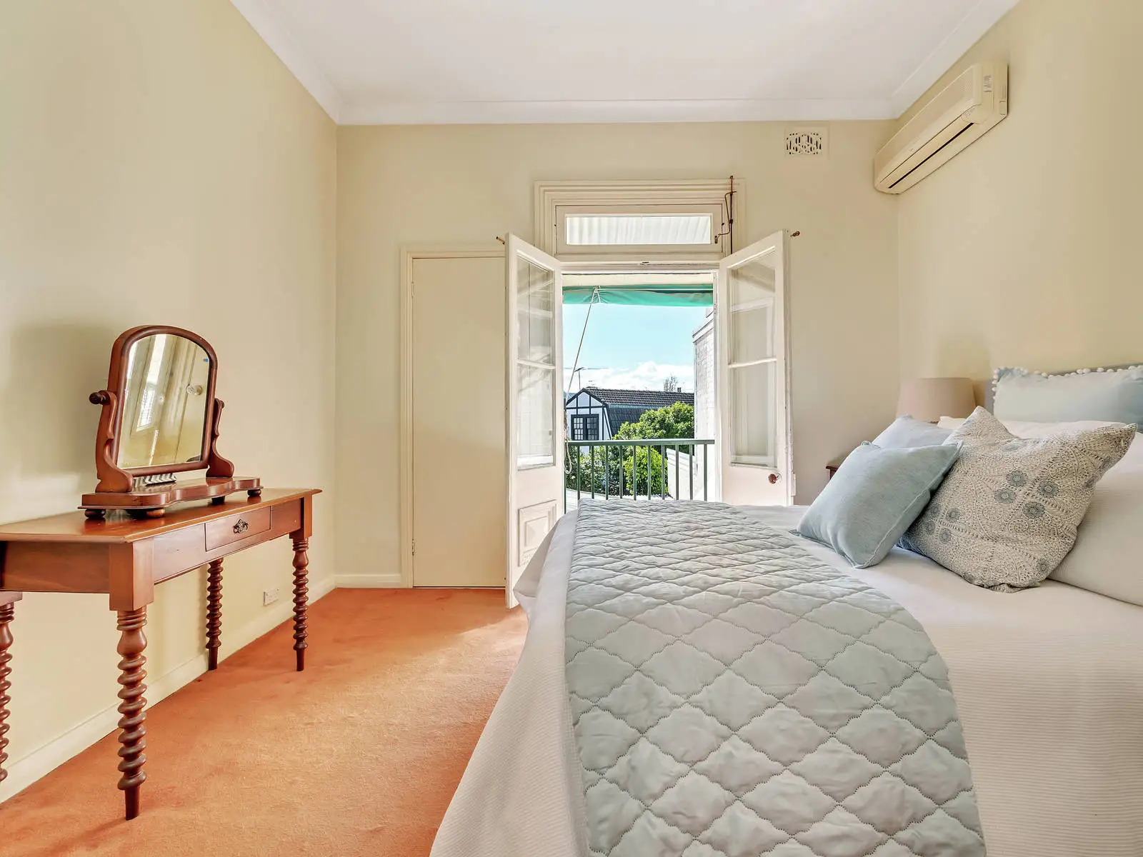 16 Rush Street, Woollahra Sold by Bradfield Badgerfox - image 1