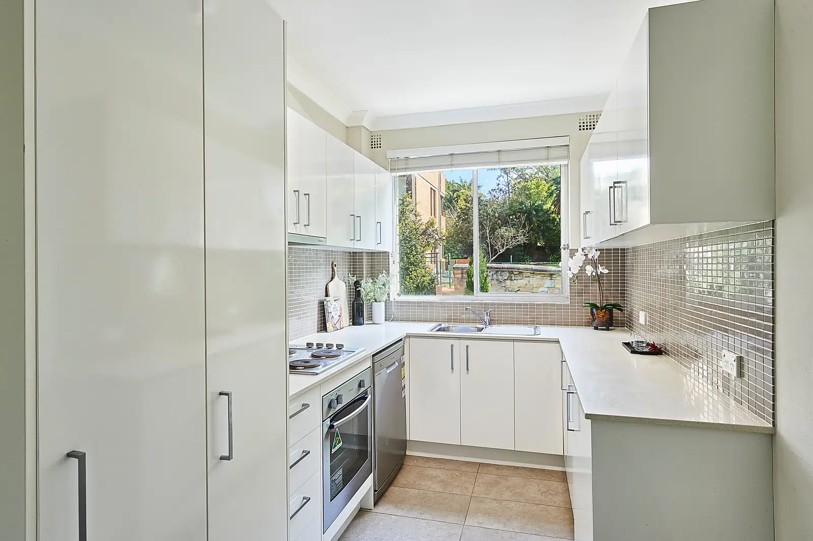 9/370 Edgecliff Road, Woollahra Sold by Bradfield Badgerfox - image 1