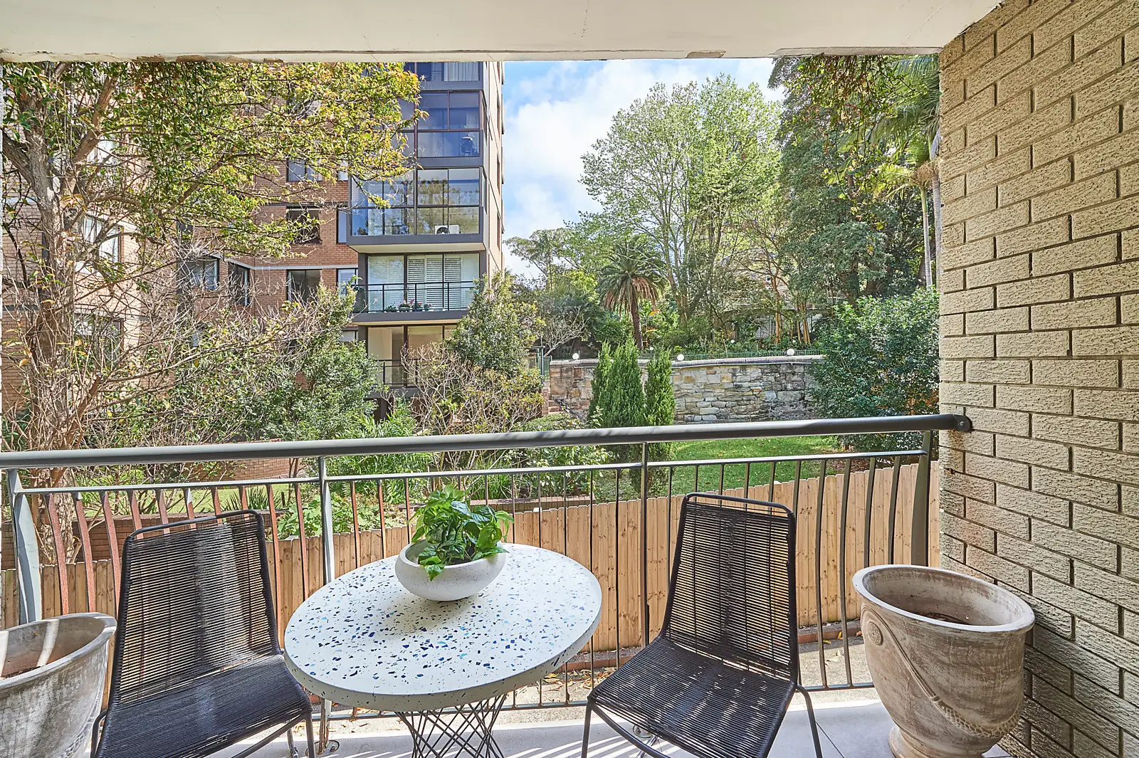 9/370 Edgecliff Road, Woollahra Sold by Bradfield Badgerfox - image 1