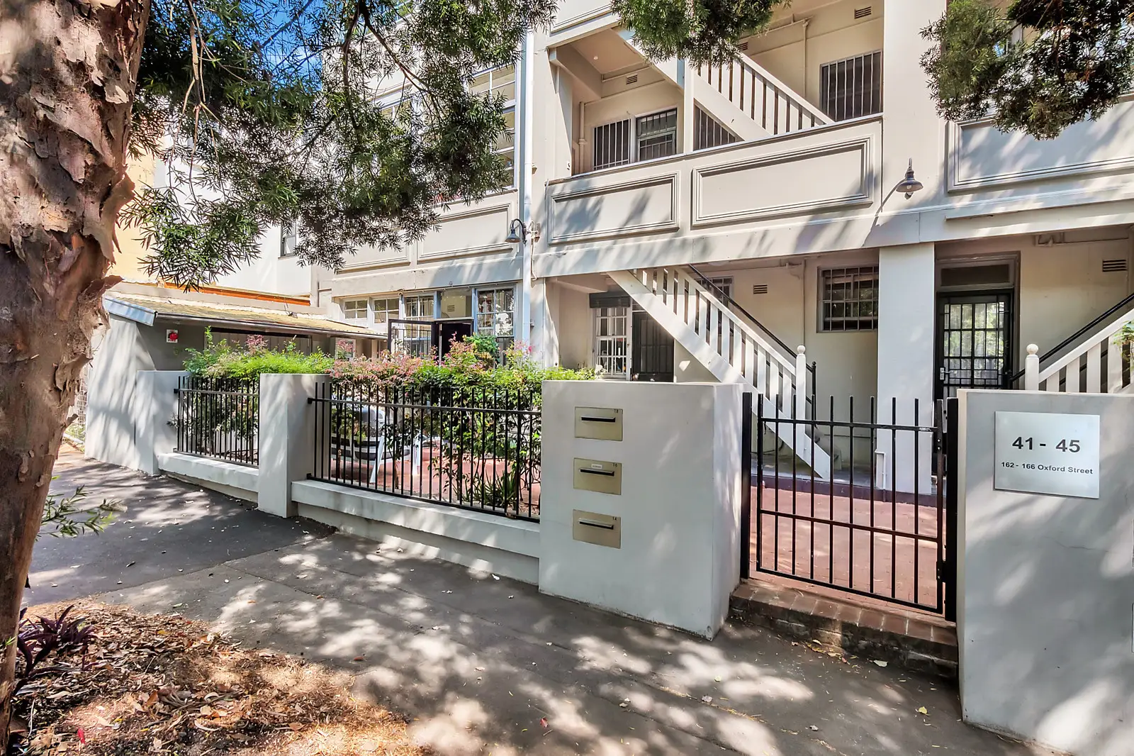 14/41-45 Wallis Street, Woollahra Sold by Bradfield Badgerfox - image 1