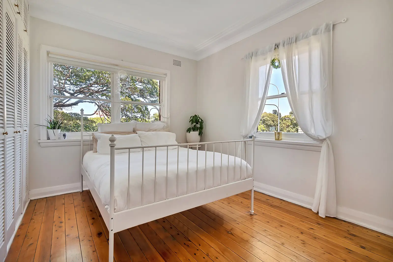 10/100 Wallis Street, Woollahra Sold by Bradfield Badgerfox - image 1