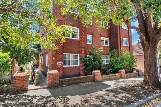 10/100 Wallis Street, Woollahra Sold by Bradfield Badgerfox