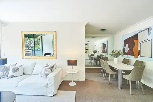 32/297 Edgecliff Road, Woollahra Sold by Bradfield Badgerfox