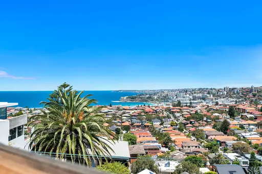13 Loombah Road, Dover Heights Sold by Bradfield Badgerfox