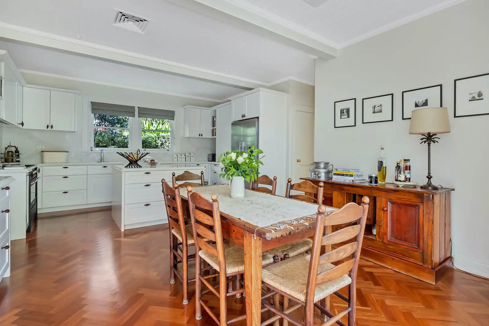 4 Roslyndale Avenue, Woollahra Sold by Bradfield Badgerfox - image 1