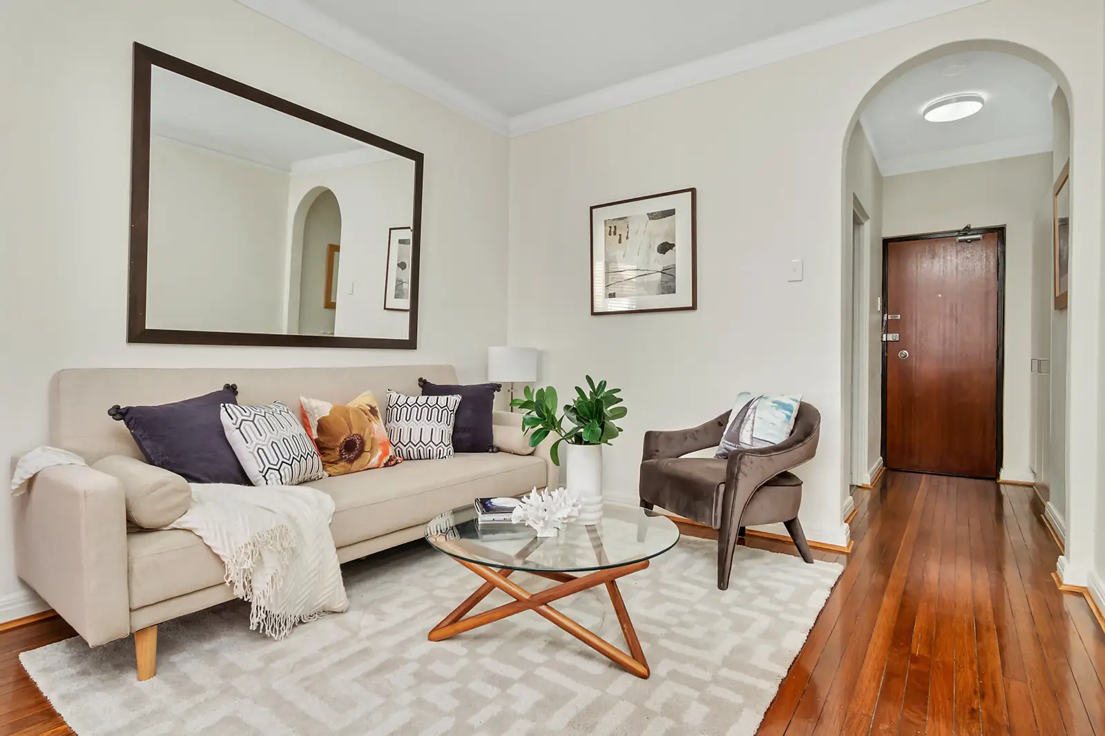 8/1 Manion Avenue, Rose Bay Sold by Bradfield Badgerfox - image 1