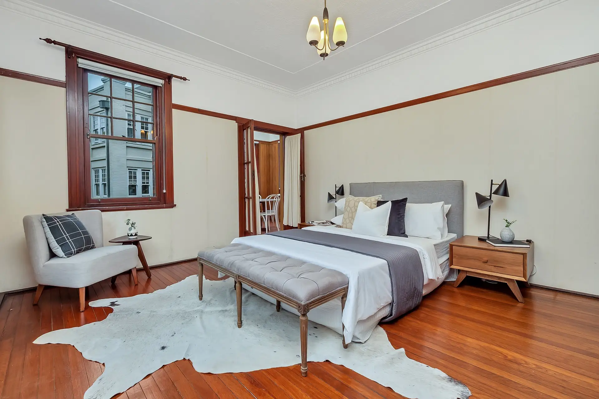 4/168 New South Head Road, Edgecliff Sold by Bradfield Badgerfox - image 1