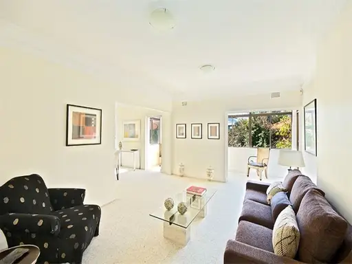 2/3 Glencoe Road, Woollahra Sold by Bradfield Badgerfox