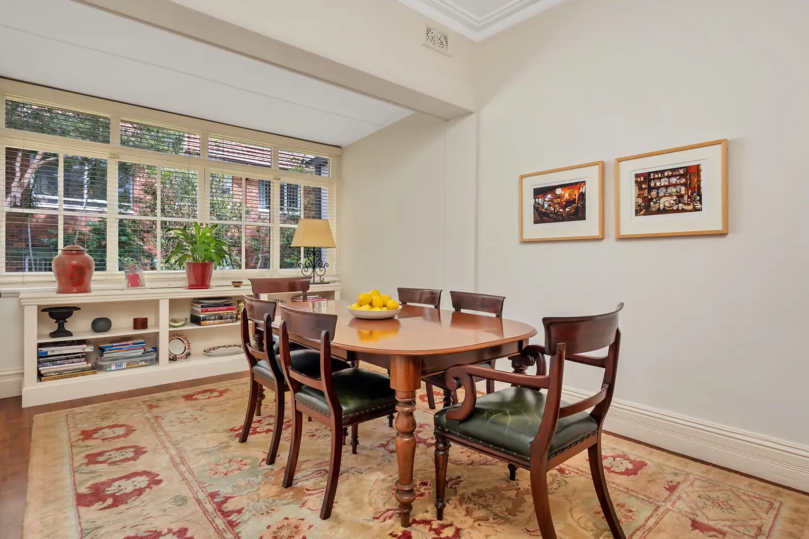 2/390 Edgecliff Road, Woollahra Sold by Bradfield Badgerfox - image 1