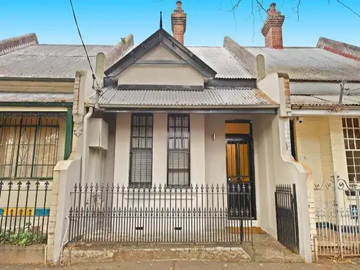 72 Kepos Street, Redfern Sold by Bradfield Badgerfox