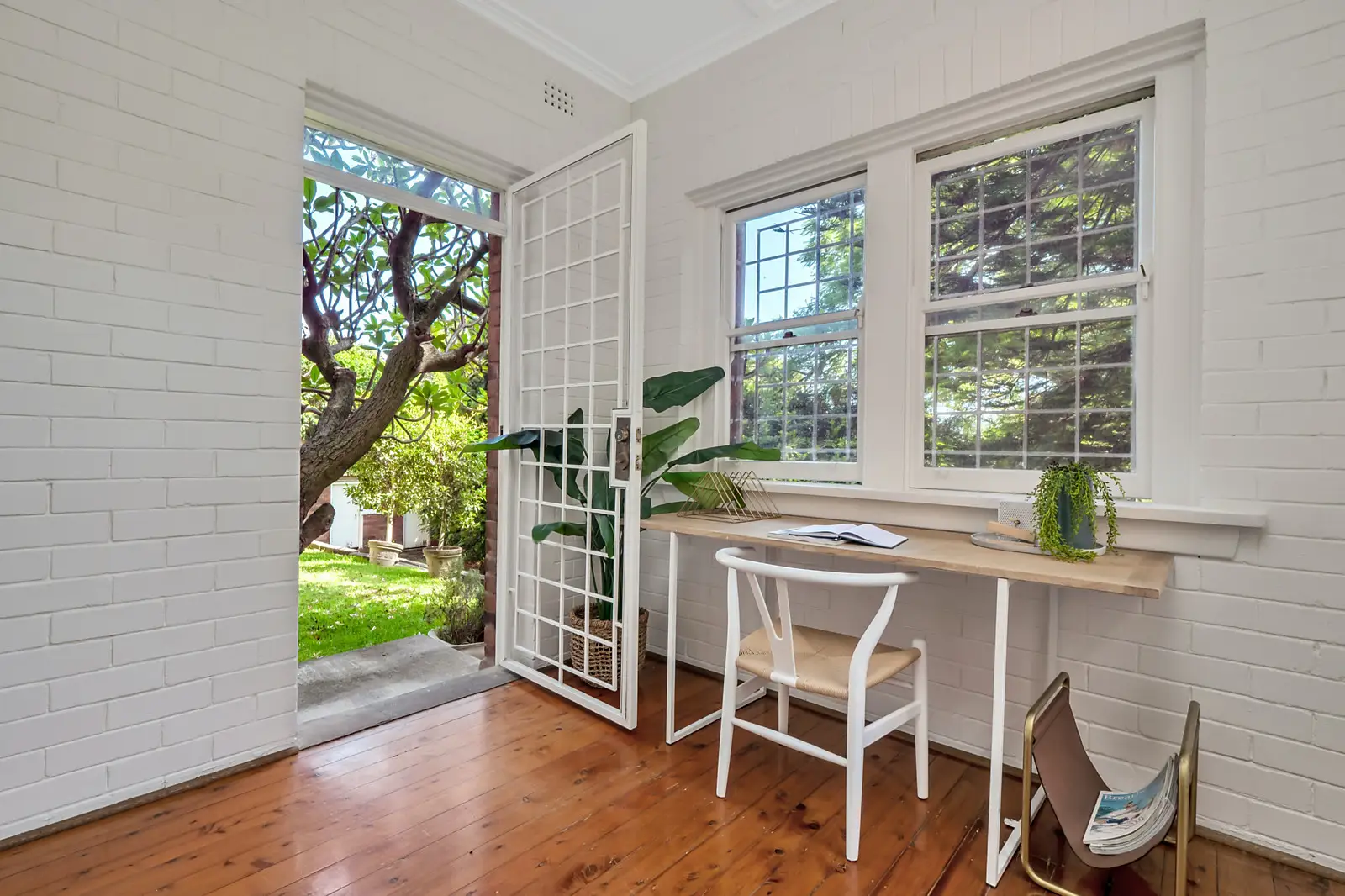 9/281A Edgecliff Road, Woollahra Sold by Bradfield Badgerfox - image 1