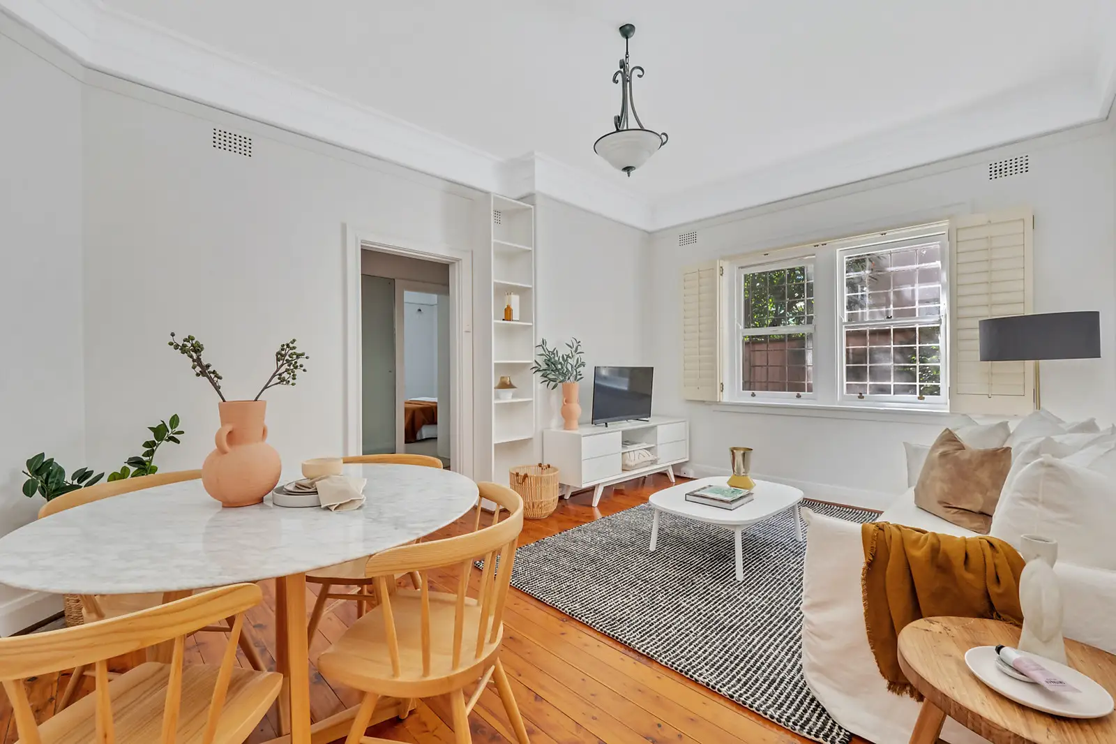 9/281A Edgecliff Road, Woollahra Sold by Bradfield Badgerfox - image 1