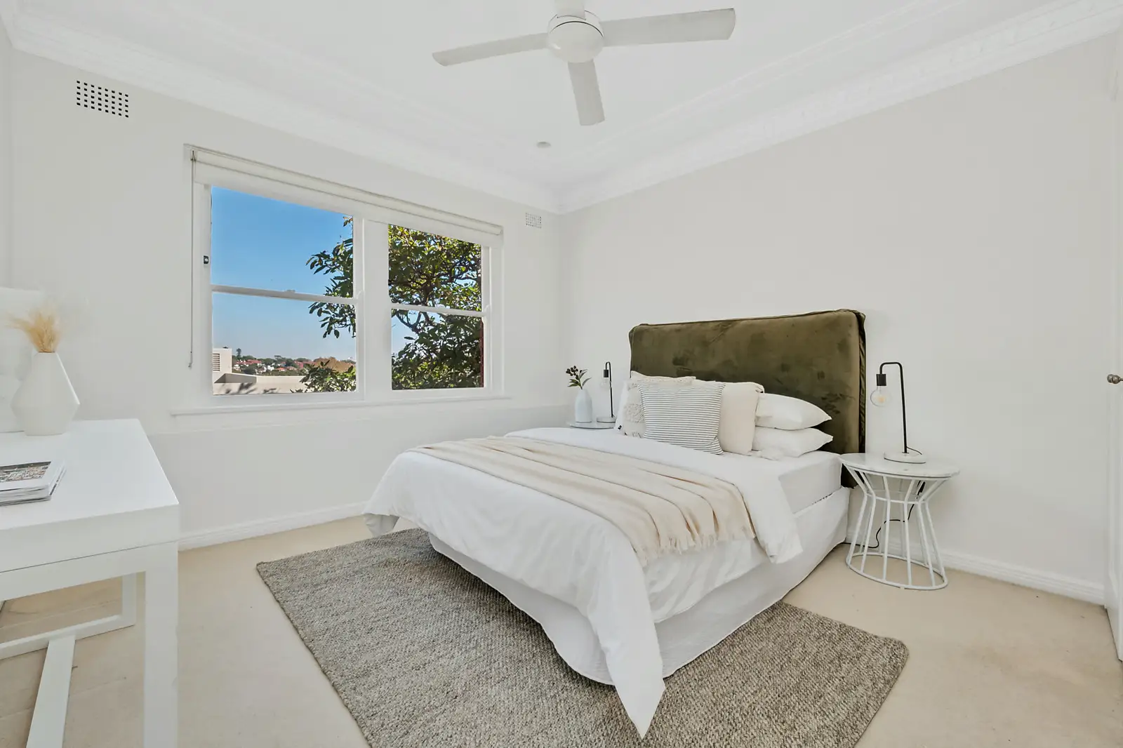 11/67 Edgecliff Road, Woollahra Sold by Bradfield Badgerfox - image 1