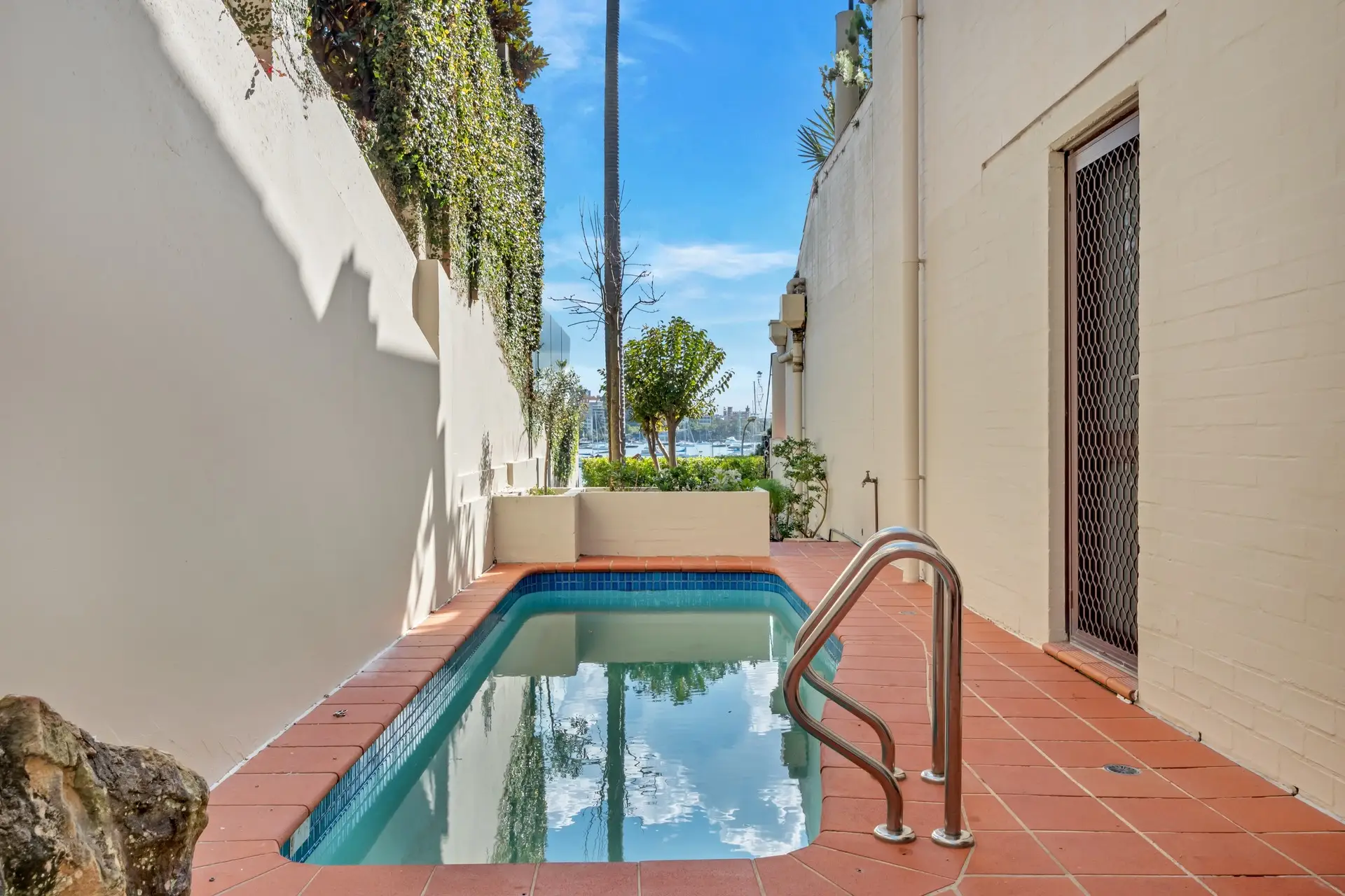 5/57 New Beach Road, Darling Point Sold by Bradfield Badgerfox - image 1