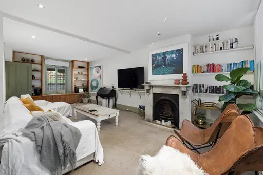 2 Wallis Street, Woollahra Sold by Bradfield Badgerfox