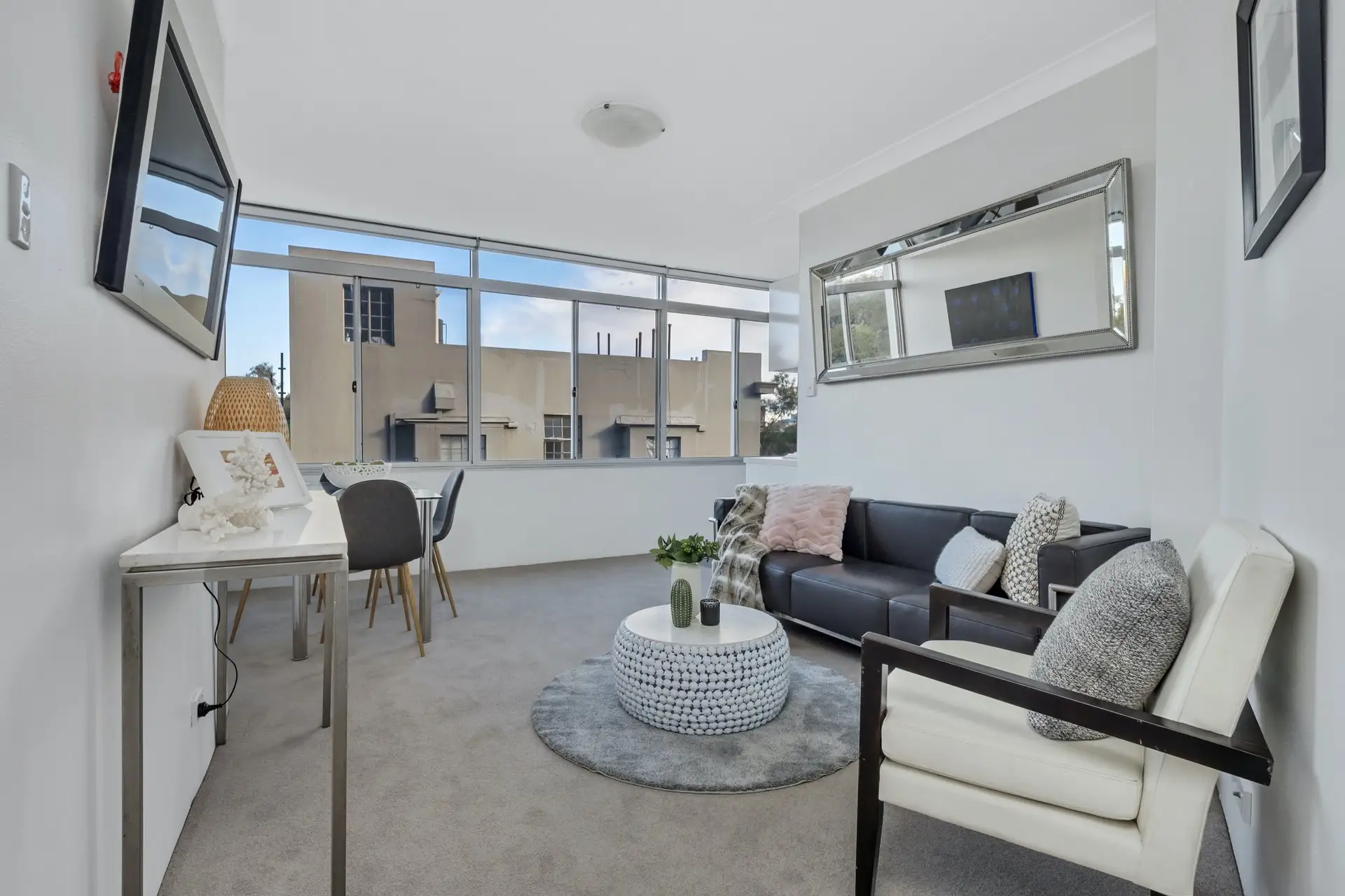 26/6-14 Darley Street, Darlinghurst Sold by Bradfield Badgerfox - image 1