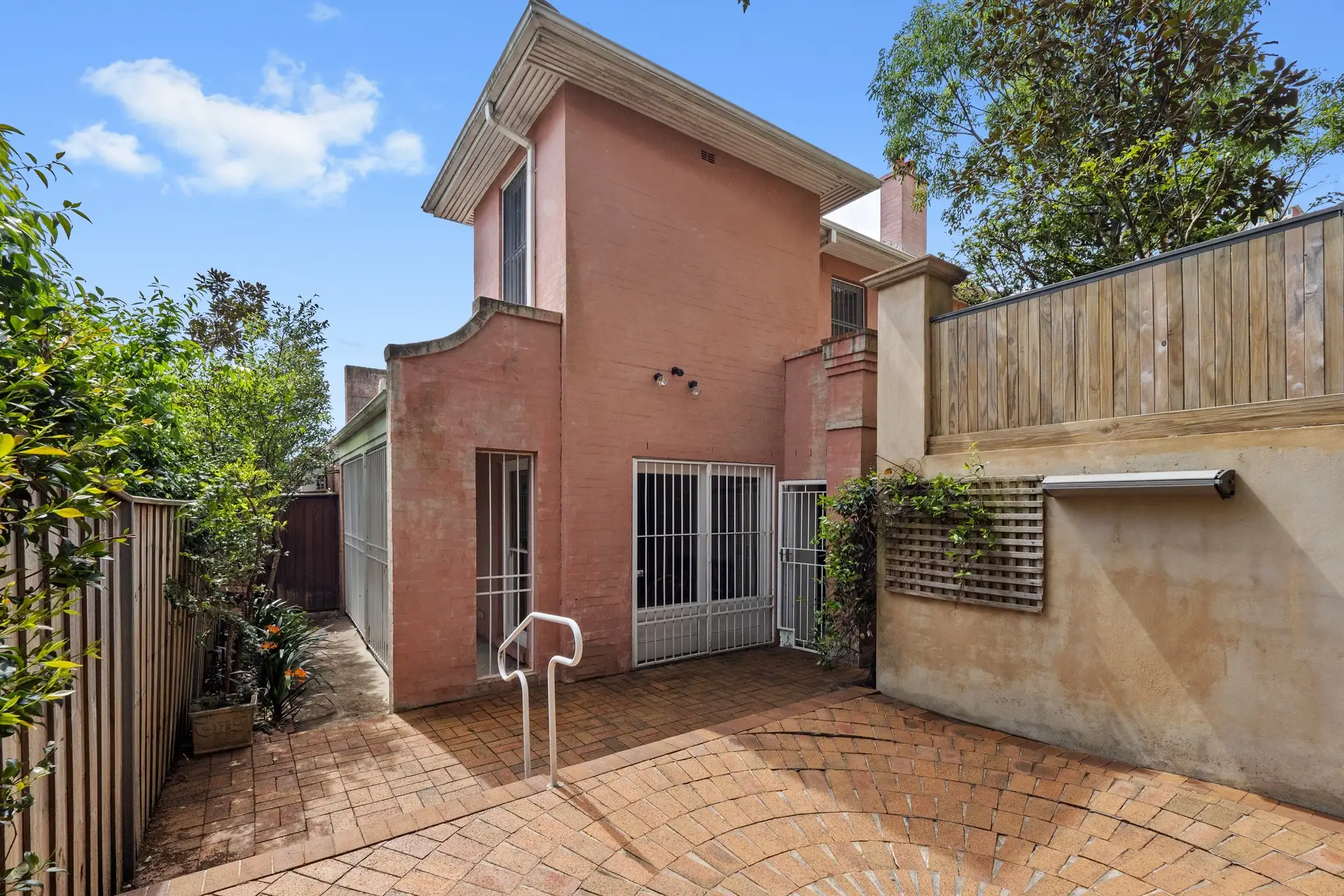 1 Tara Street, Woollahra Sold by Bradfield Badgerfox - image 1