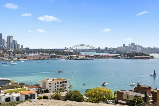 7A/5-11 Thornton Street, Darling Point Sold by Bradfield Badgerfox