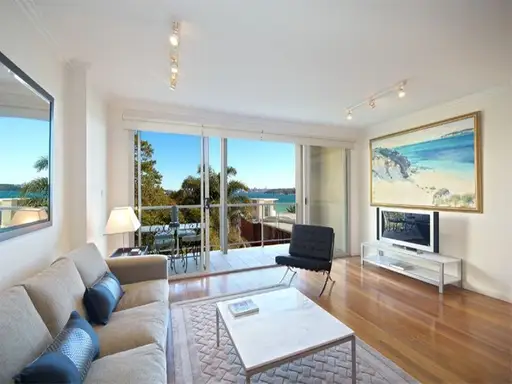 4/768 New South Head Road, Rose Bay Sold by Bradfield Badgerfox