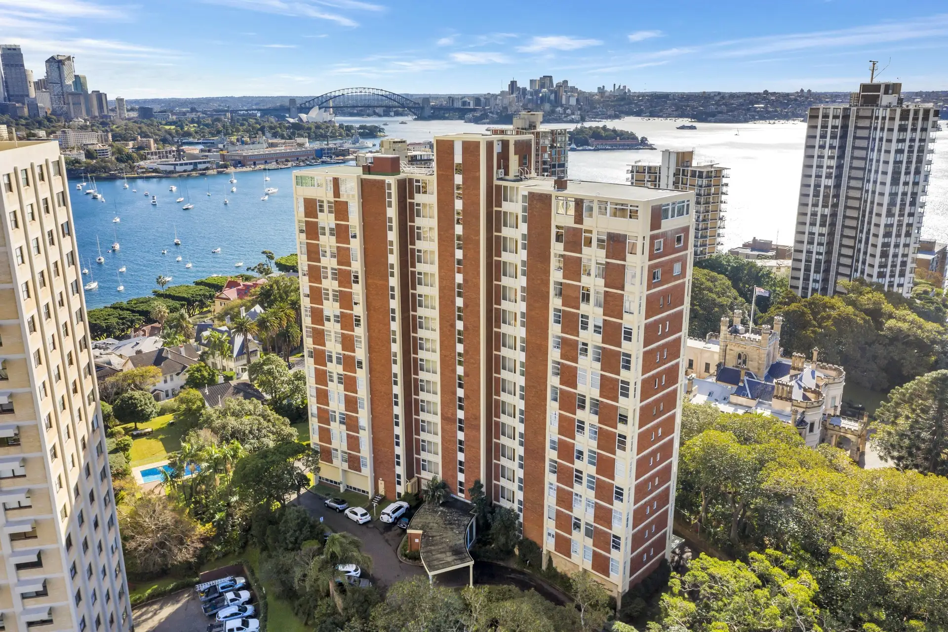 42/66 Darling Point Road, Darling Point Sold by Bradfield Badgerfox - image 1