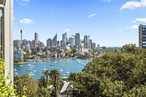 42/66 Darling Point Road, Darling Point Sold by Bradfield Badgerfox