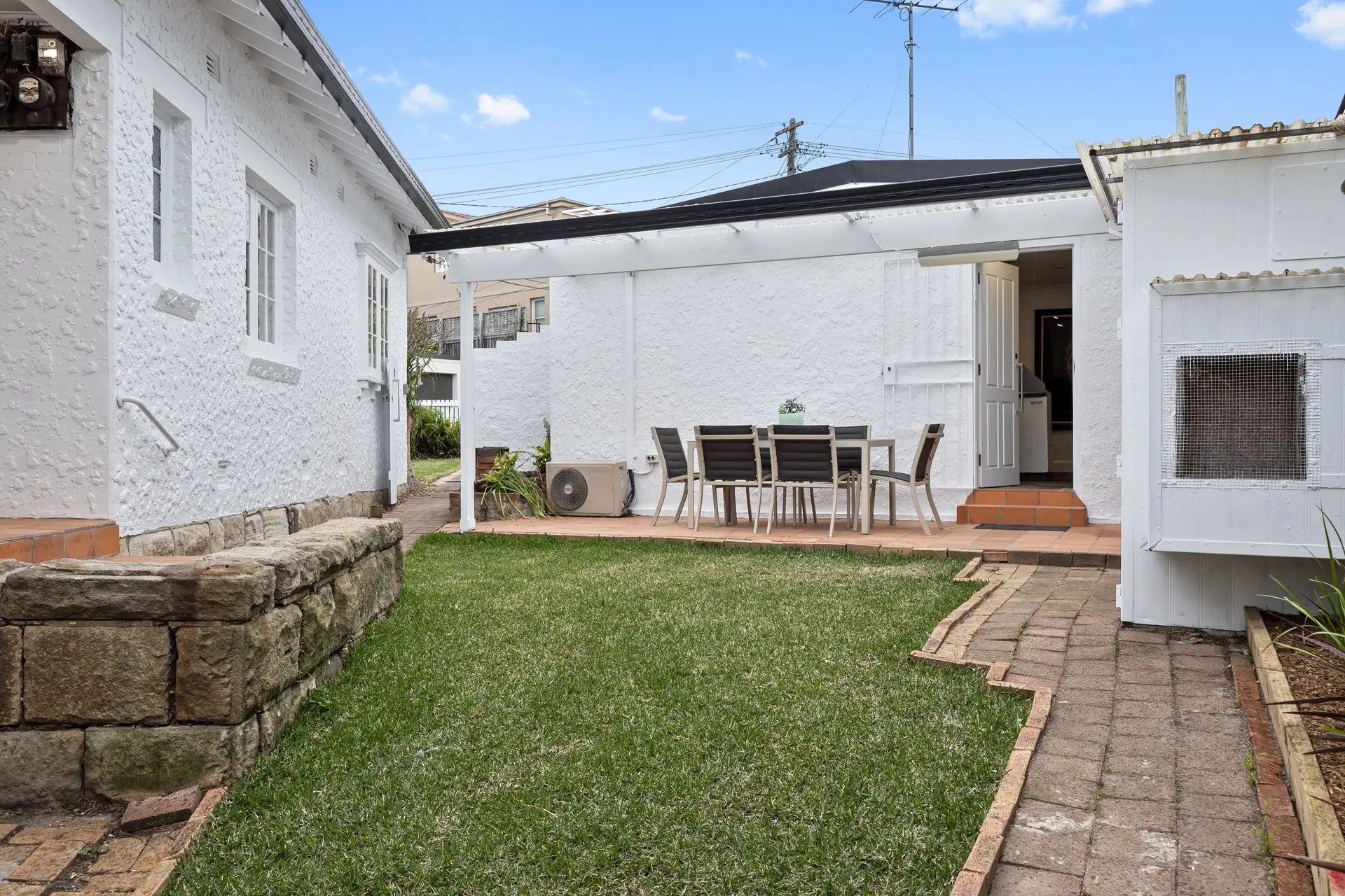 9 Captain Pipers Road, Vaucluse Sold by Bradfield Badgerfox - image 1